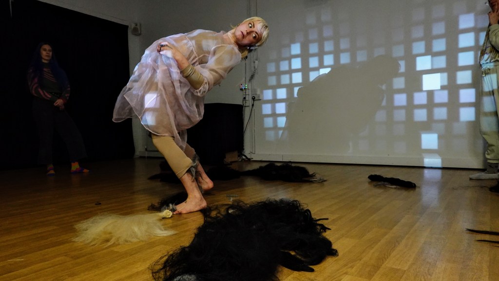 Deaf Explorer supports Visual Artist Maral during Attenborough Arts Residency